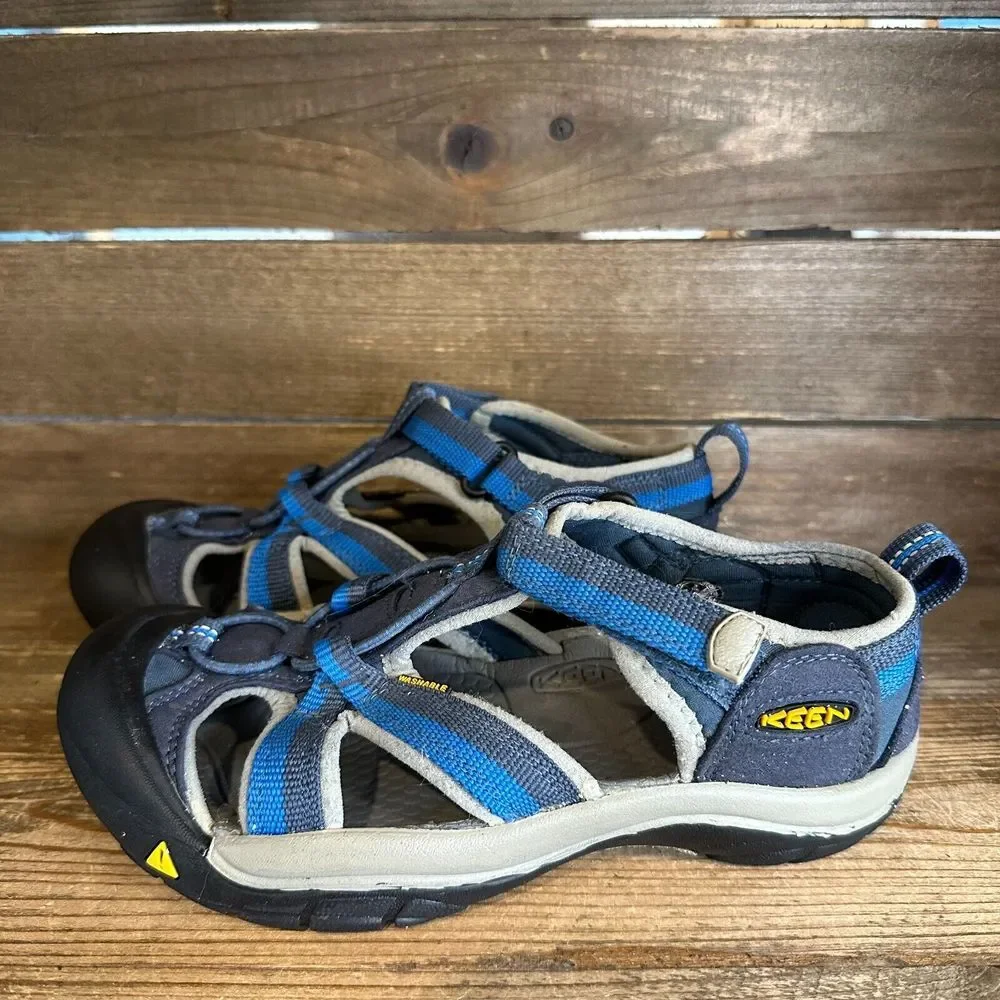 Big Kids Keen Venice H2 Navy Blue‎ Athletic Trail Comfort Sandals Size 3 Y GUC